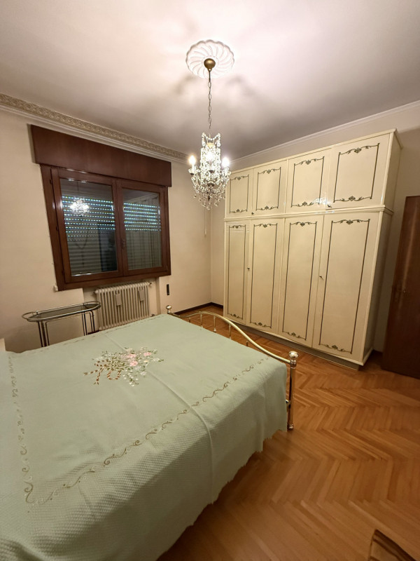 Nel cuore del tranquillo e richiesto quartiere residenziale di Ferri ad Albignasego, proponiamo i...