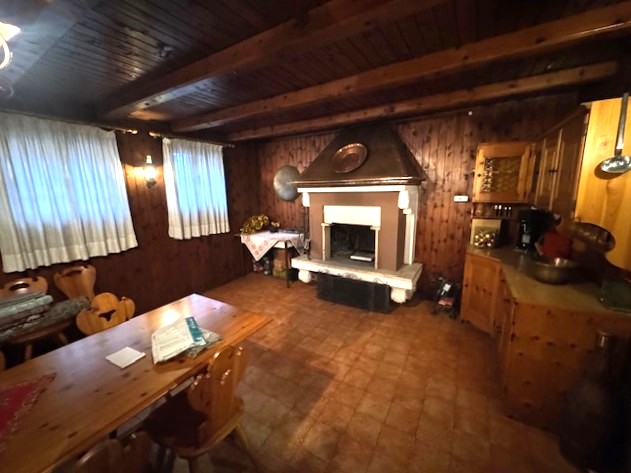 Nel cuore del tranquillo e richiesto quartiere residenziale di Ferri ad Albignasego, proponiamo i...