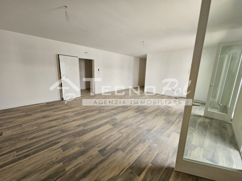 SACCOLONGO - Ad una passeggiata da tutti i servizi proponiamo ottima occasione di appartamento di...