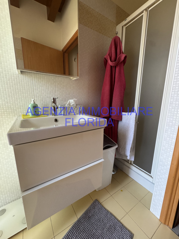 Scopri questo incantevole monolocale di 40 mq situato nel cuore della tranquilla zona di San Mich...