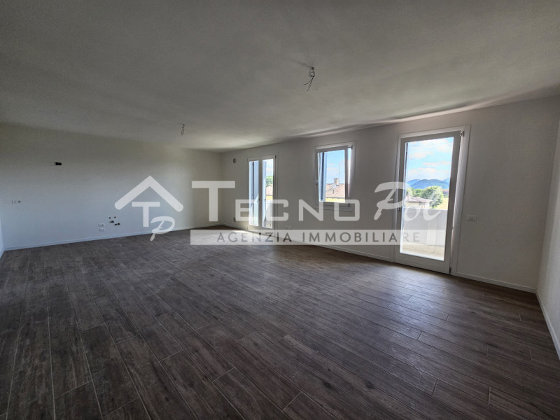 SACCOLONGO - Ad una passeggiata da tutti i servizi proponiamo ottima occasione di appartamento di...