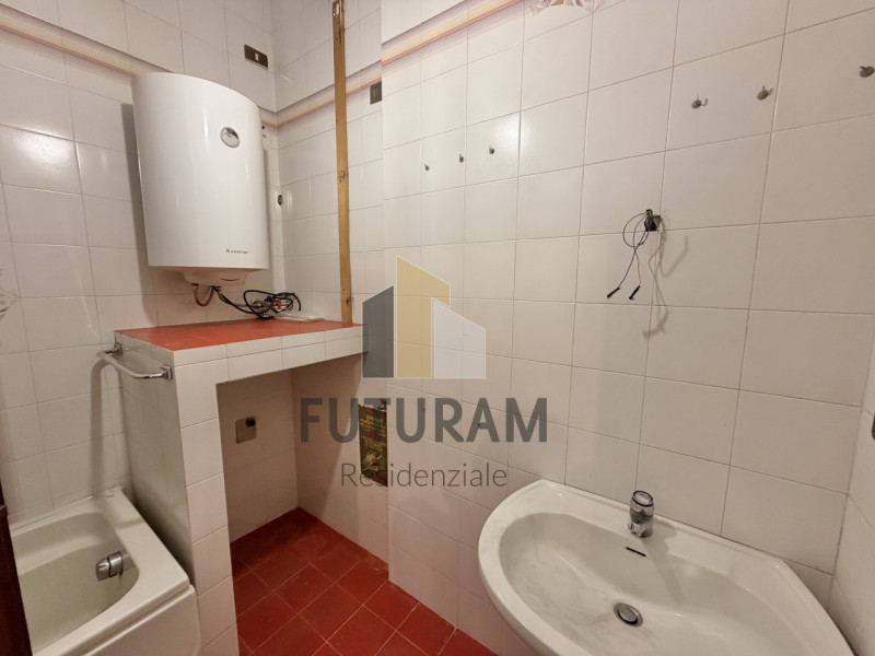 SAN PIO X – RIF. 9RES – PER INFO 0444/310220

Nel cuore del quartiere, in posizione interna e par...