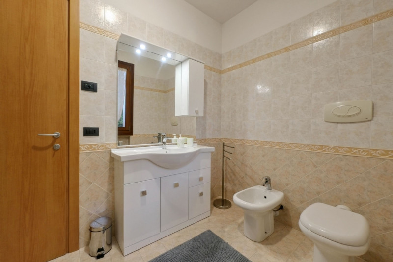 Vendesi porzione di Villa bifamiliare di 225 mq a Roncanova di Gazzo Veronese al confine con Noga...