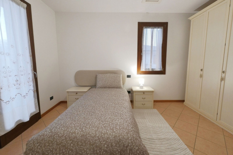 Vendesi porzione di Villa bifamiliare di 225 mq a Roncanova di Gazzo Veronese al confine con Noga...