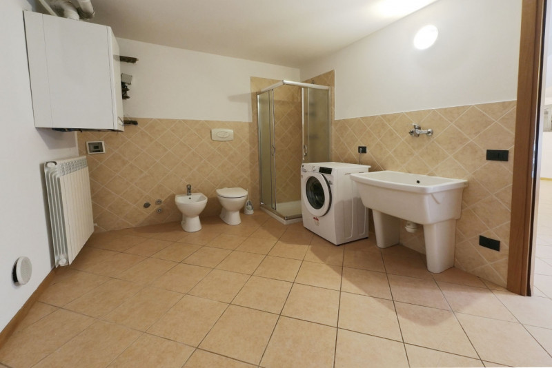 Vendesi porzione di Villa bifamiliare di 225 mq a Roncanova di Gazzo Veronese al confine con Noga...