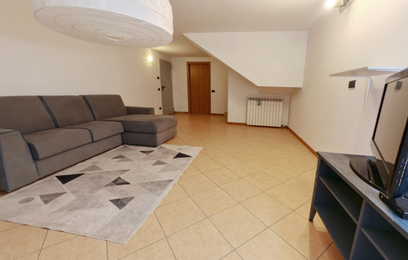 Vendesi porzione di Villa bifamiliare di 225 mq a Roncanova di Gazzo Veronese al confine con Noga...