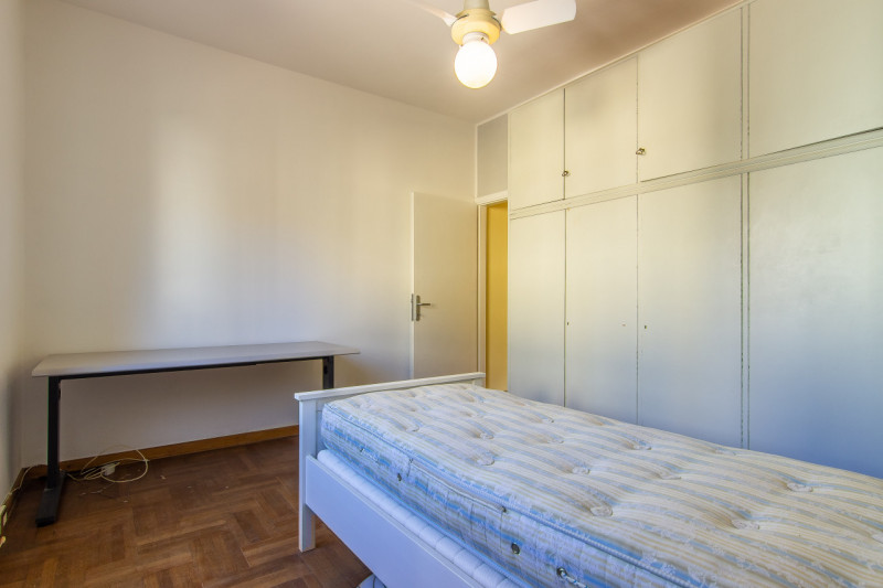 Porzione di Bifamiliare in orizzontale con ingresso e giardino privato.
L’abitazione si sviluppa ...