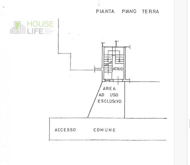 CARRE' - Loc. Pra Secco: all'interno di un residence in zona residenziale tranquilla e ricercata,...