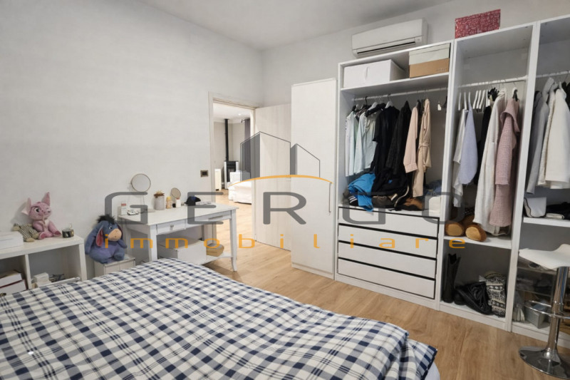 (Per INFO Cristina 3389226442). SPLENDIDA CASA SINGOLA SVILUPPATA TUTTA SU UNICO LIVELLO al piano...