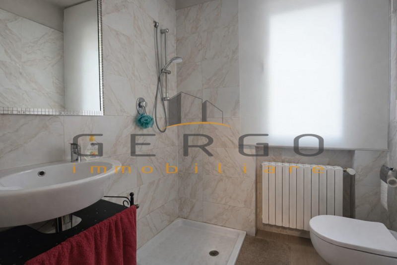 (Per INFO Cristina 3389226442). SPLENDIDA CASA SINGOLA SVILUPPATA TUTTA SU UNICO LIVELLO al piano...