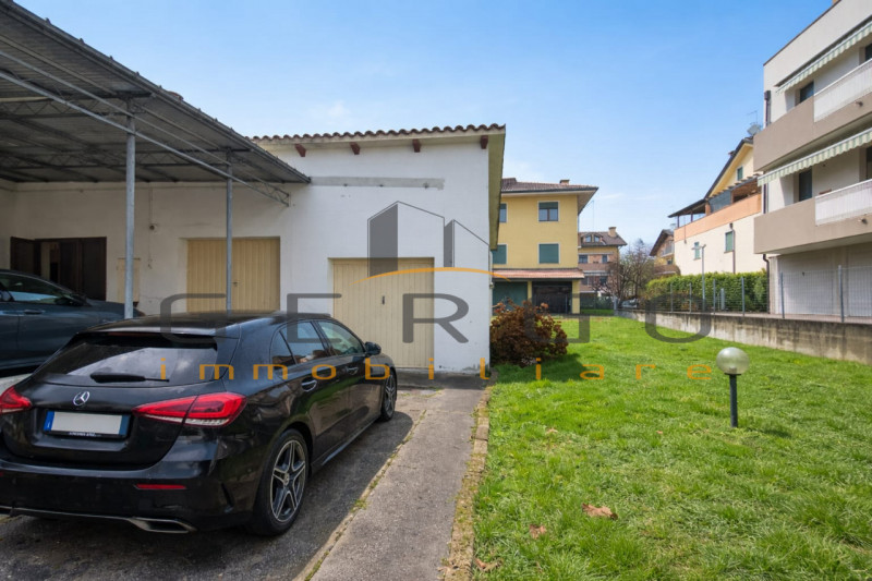 (Per INFO Cristina 3389226442). SPLENDIDA CASA SINGOLA SVILUPPATA TUTTA SU UNICO LIVELLO al piano...