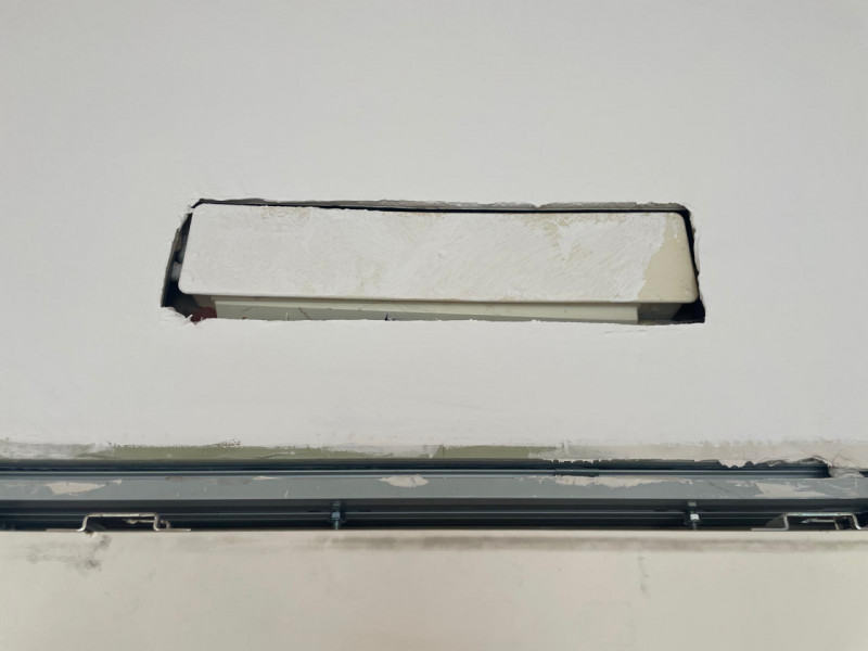 SCHIO - Centro: in posizione centrale, vendesi NEGOZIO-UFFICIO vetrinato, piano terra. Possibilit...