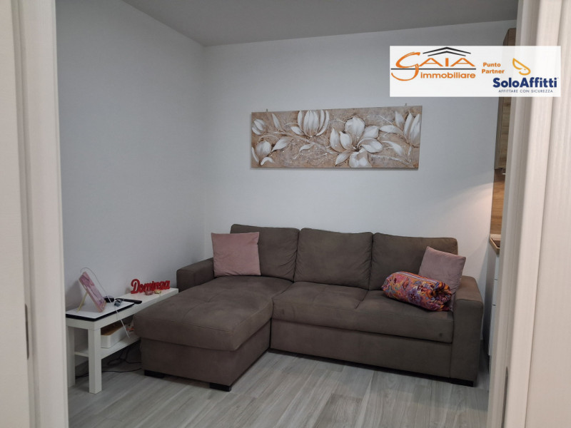 Proponiamo elegante mini appartamento bilocale di circa 40 mq attualmente locato, posizionato a R...