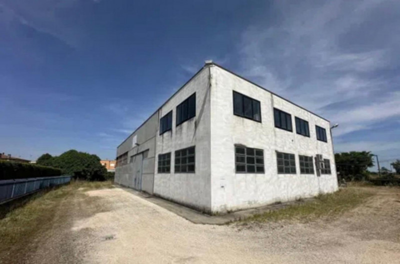 Proponiamo in Vendita con la possibilità di rent to buy.

Capannone in zona Monselice, vicino al ...