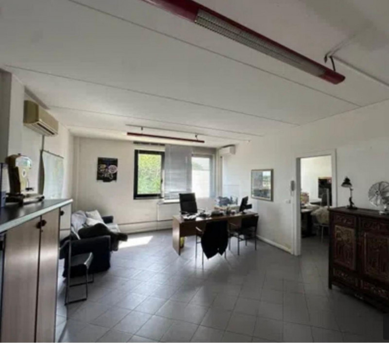 Proponiamo in Vendita con la possibilità di rent to buy.

Capannone in zona Monselice, vicino al ...