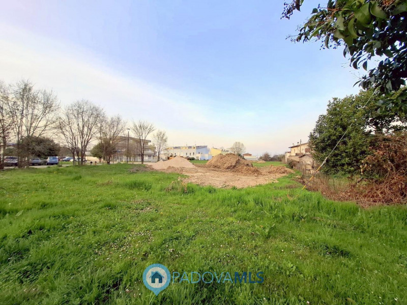Immobile in esclusiva al Gruppo Padova MLS
MONTEGROTTO TERME – TERRENO EDIFICABILE IN POSIZIONE S...