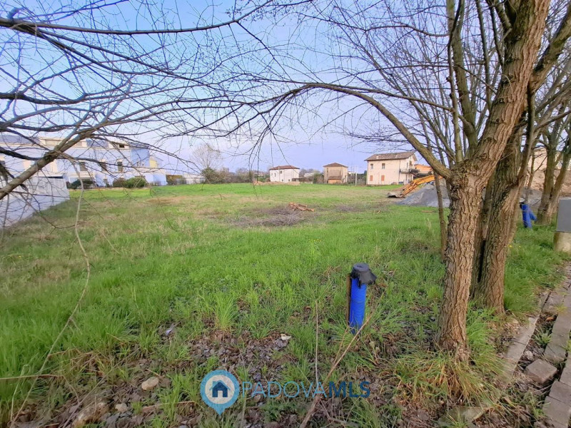 Immobile in esclusiva al Gruppo Padova MLS
MONTEGROTTO TERME – TERRENO EDIFICABILE IN POSIZIONE S...