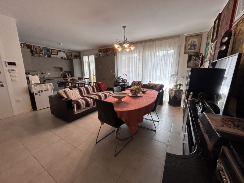 Nicoletta Dardilli di AD Casa Padova propone in vendita in zona Ospedali- Nazareth moderno appart...