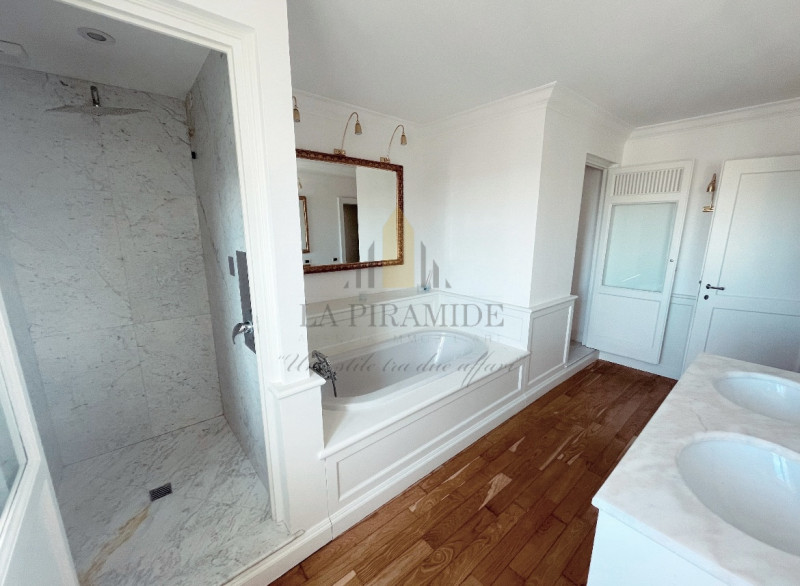 STANZA IN APPARTAMENTO - CORSO MILANO 
Proponiamo in affitto STANZA MATRIMONIALE per studenti, in...