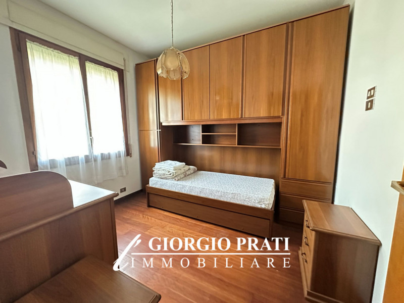 Proponiamo in vendita un accogliente appartamento bicamere di circa 75 mq, situato nel comune di ...