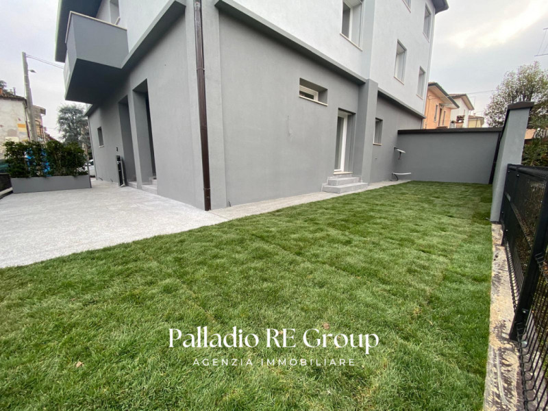 In zona Sant'Andrea a Vicenza , uno dei quartieri più amati di Vicenza, si trova un appartamento ...