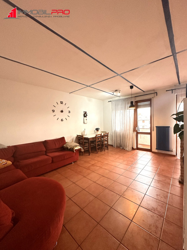 Occasione da non perdere!

A Schio, proponiamo appartamento al secondo piano in contesto tranquil...