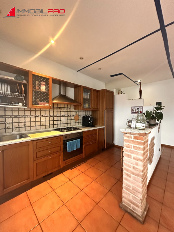 Occasione da non perdere!

A Schio, proponiamo appartamento al secondo piano in contesto tranquil...