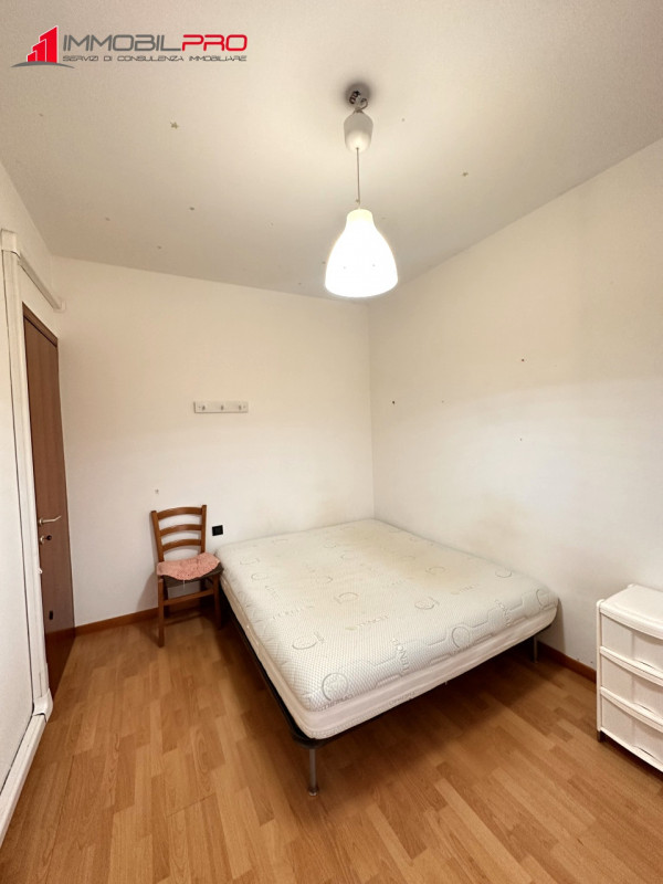 Occasione da non perdere!

A Schio, proponiamo appartamento al secondo piano in contesto tranquil...