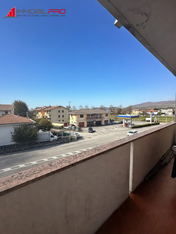 Occasione da non perdere!

A Schio, proponiamo appartamento al secondo piano in contesto tranquil...