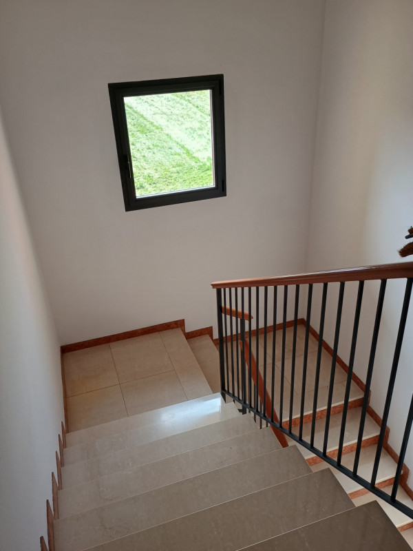 INVESTIMENTO A REDDITO: VENDESI MINI CON TERRAZZA ABITABILE E GARAGE IN CENTRO A POLEGGE, VICENZA...