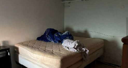 Rif. A.A.87-24

Vendita all'asta - casa unifamiliare su 3 livelli con giardino in data 22 aprile ...