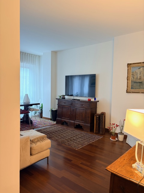 CENTRO STORICO: in pieno centro storico,  comodo a tutti i servizi e mezzi di trasporto, proponia...