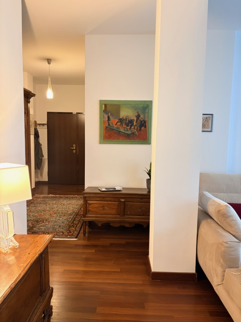 CENTRO STORICO: in pieno centro storico,  comodo a tutti i servizi e mezzi di trasporto, proponia...