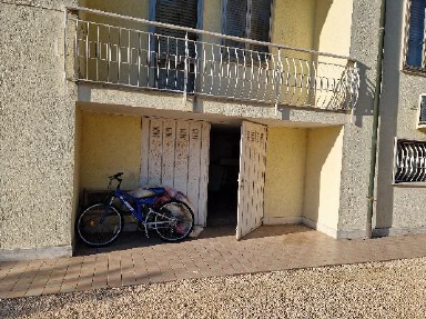 Rif. A.A.30-24

Vendita all'asta - appartamento al 1° piano con garage in data 05 maggio 2026

De...