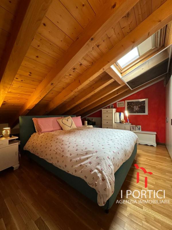 Zero Branco- Duplex 

A pochi passi dal centro di Zero Branco proponiamo in vendita un elegante a...