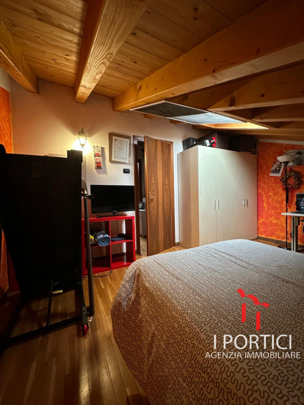 Zero Branco- Duplex 

A pochi passi dal centro di Zero Branco proponiamo in vendita un elegante a...