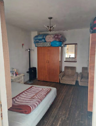 Rif. A.A.8-251

Vendita all'asta - abitazione popolare su 3 livelli in data 05 maggio 2026

Descr...