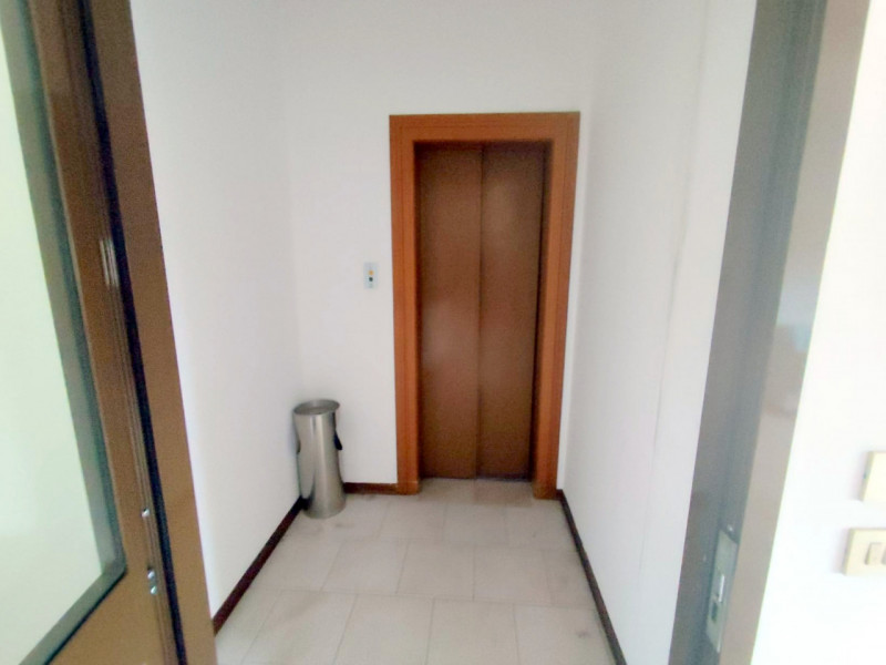 IMMOBILE SU DUE LIVELLI – PONTE SAN NICOLO’ – RONCAGLIA € 270.000 | Rif. CL460

IDEALE PER INVEST...