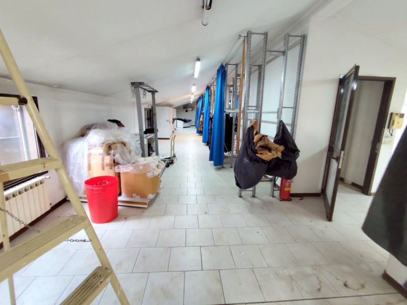 IMMOBILE SU DUE LIVELLI – PONTE SAN NICOLO’ – RONCAGLIA € 270.000 | Rif. CL460

IDEALE PER INVEST...