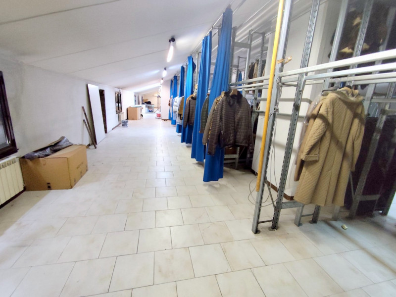 IMMOBILE SU DUE LIVELLI – PONTE SAN NICOLO’ – RONCAGLIA € 270.000 | Rif. CL460

IDEALE PER INVEST...