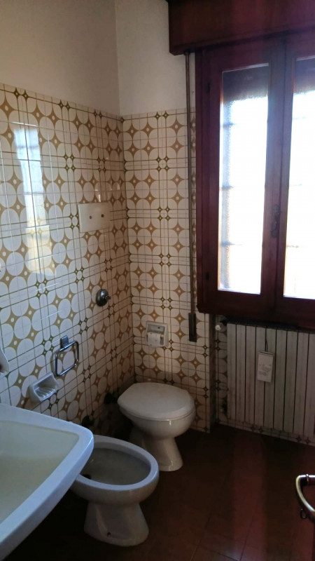 VIGONZA-Perarolo-: nel centro del paese, in una tranquilla zona residenziale con strada chiusa, p...