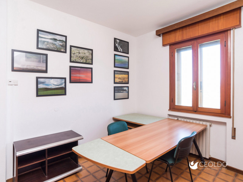 VIGONZA-Perarolo-: nel centro del paese, in una tranquilla zona residenziale con strada chiusa, p...