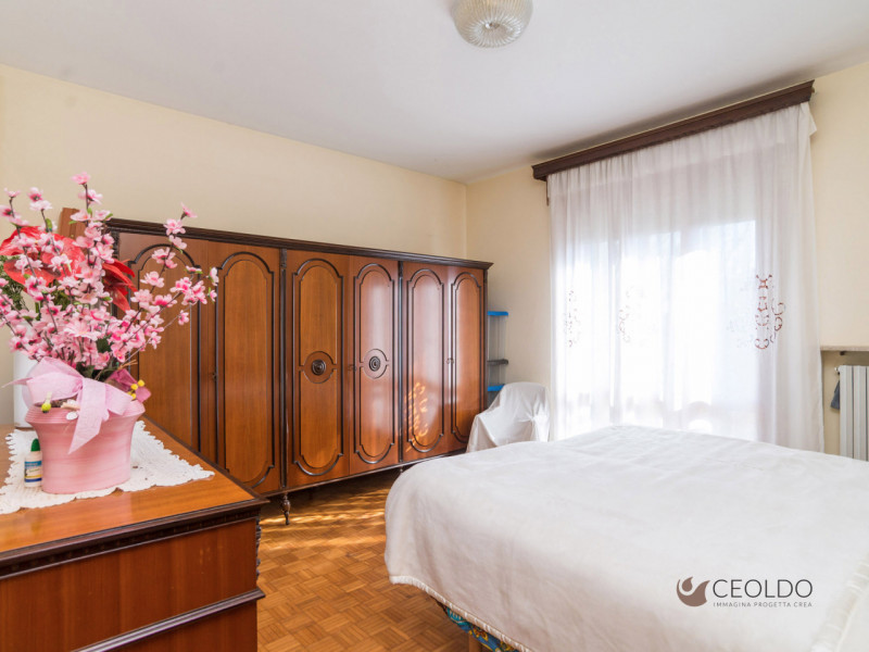 VIGONZA-Perarolo-: nel centro del paese, in una tranquilla zona residenziale con strada chiusa, p...