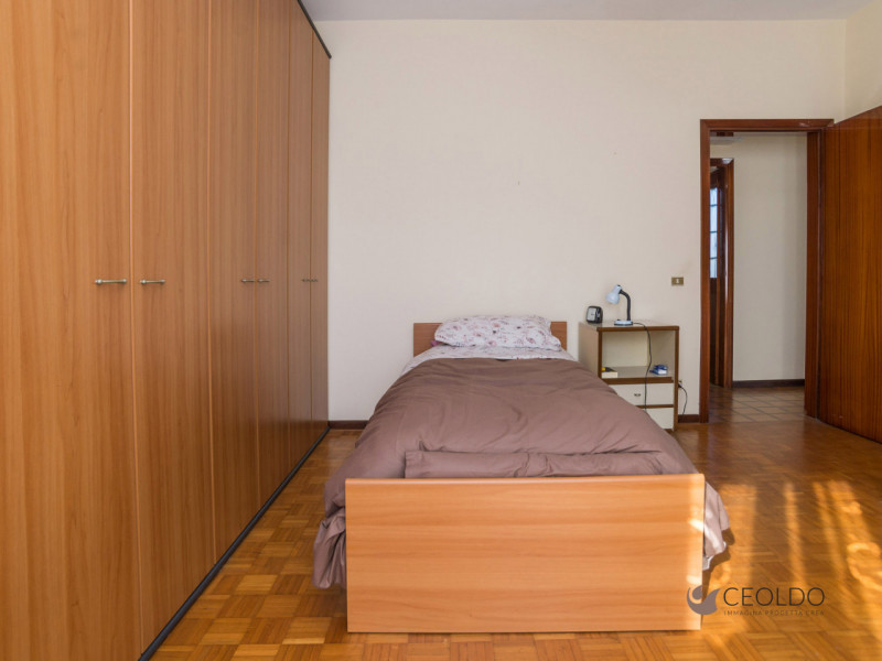 VIGONZA-Perarolo-: nel centro del paese, in una tranquilla zona residenziale con strada chiusa, p...