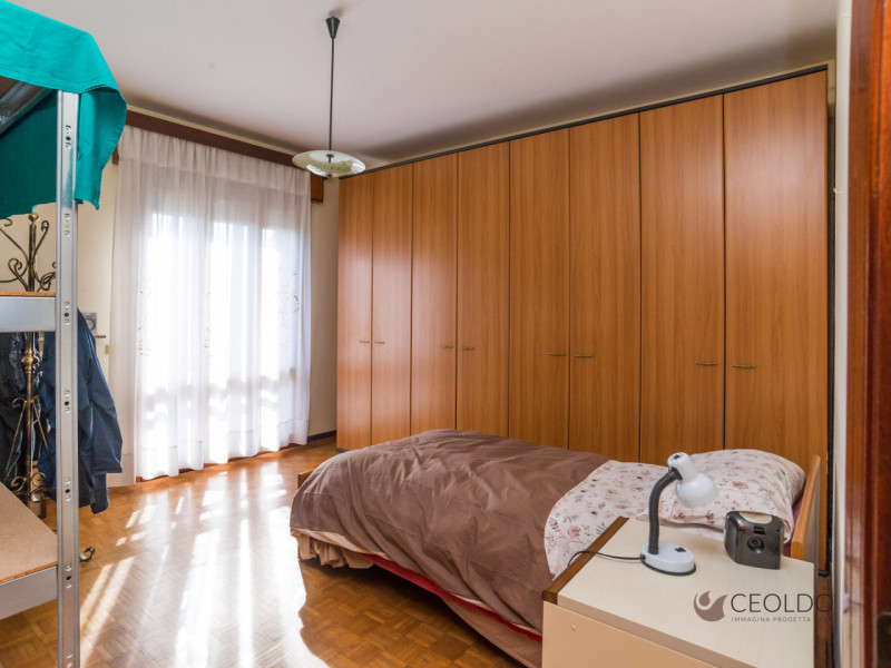 VIGONZA-Perarolo-: nel centro del paese, in una tranquilla zona residenziale con strada chiusa, p...