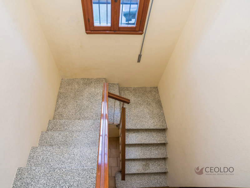 VIGONZA-Perarolo-: nel centro del paese, in una tranquilla zona residenziale con strada chiusa, p...