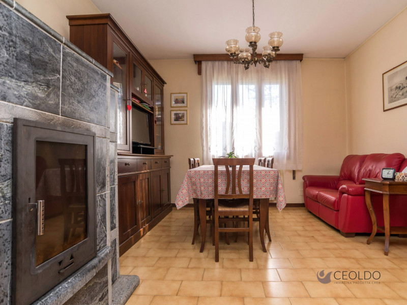 VIGONZA-Perarolo-: nel centro del paese, in una tranquilla zona residenziale con strada chiusa, p...