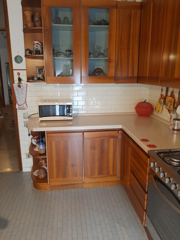 Nel quartiere di Pontevigodarzere, in una posizione tranquilla e comoda a tutti i servizi, propon...