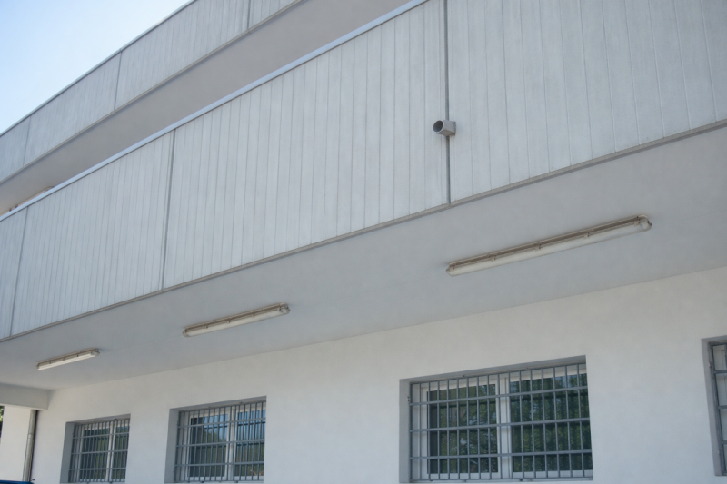 Vendesi a Campolongo Maggiore fabbricato composto da capannone artigianale al piano terra e uffic...