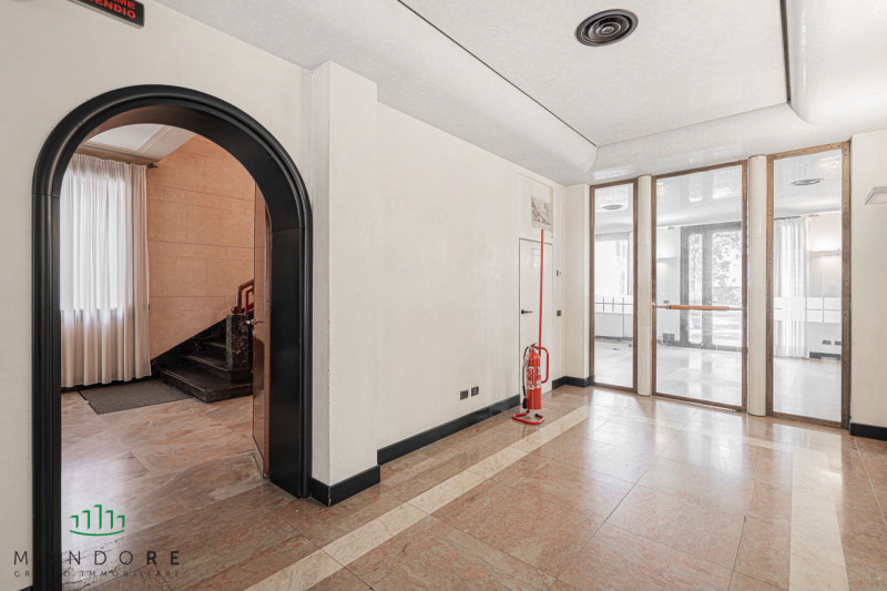 Nel cuore del quartiere Portello nel pieno centro di Padova in particolare nella via Belzoni 65, ...